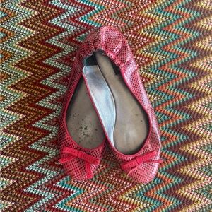 Dolce and Gabbana Red Ballet Flats with Bow Accent size 10 snake skin dolce
